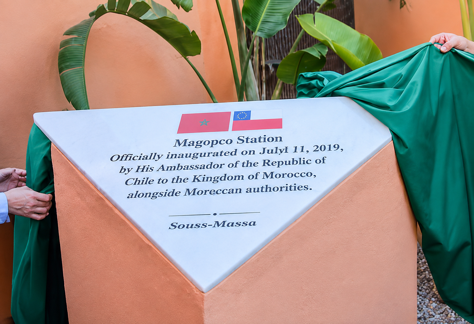 MAGOPCO station inauguration plaque representing Moroccan and Chilean collaboration